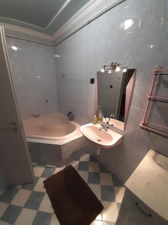 Gabor Pal 1 Apartman 1 Szoba Dunafoldvar Ngoại thất bức ảnh